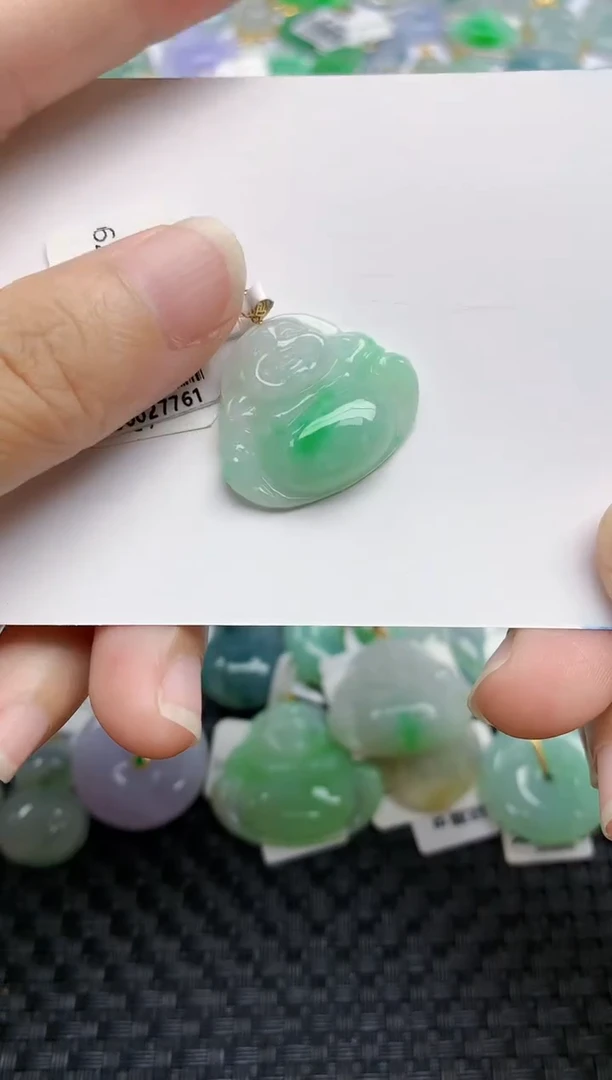 翡翠18K金镶嵌颈饰天然A货翡翠