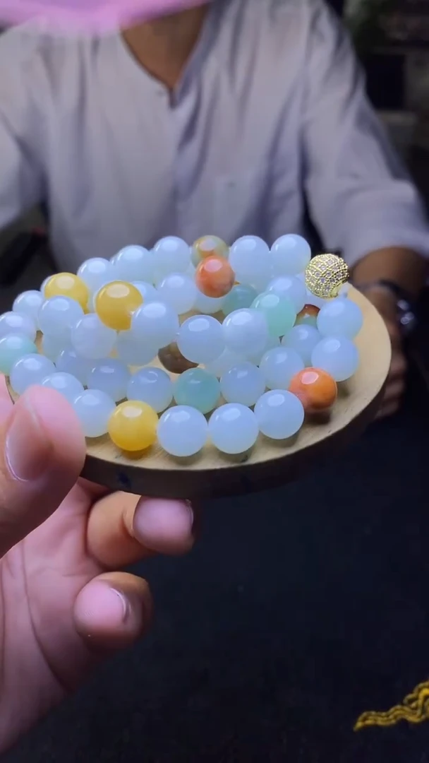 定制翡翠未镶嵌天然缅甸A货翡翠，多样性发货，拍一发一