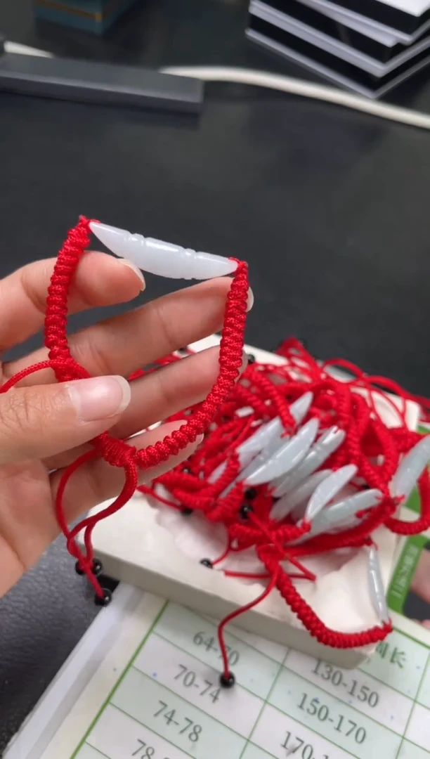 【闪购商品】翡翠手绳未镶嵌W260-001多样性发一