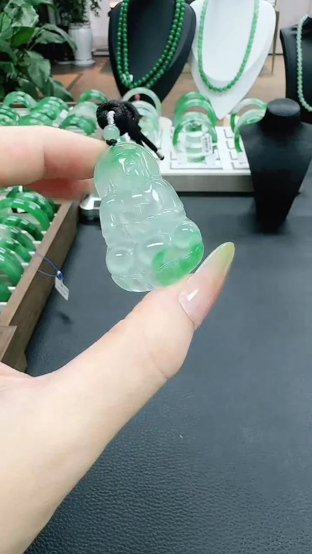 未镶嵌1石英质玉（非洲翠）/8611