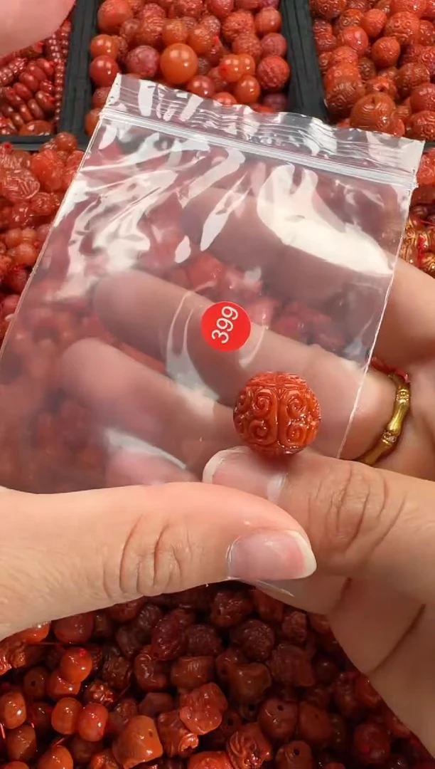 【闪购商品】南红玛瑙颈饰未镶嵌1