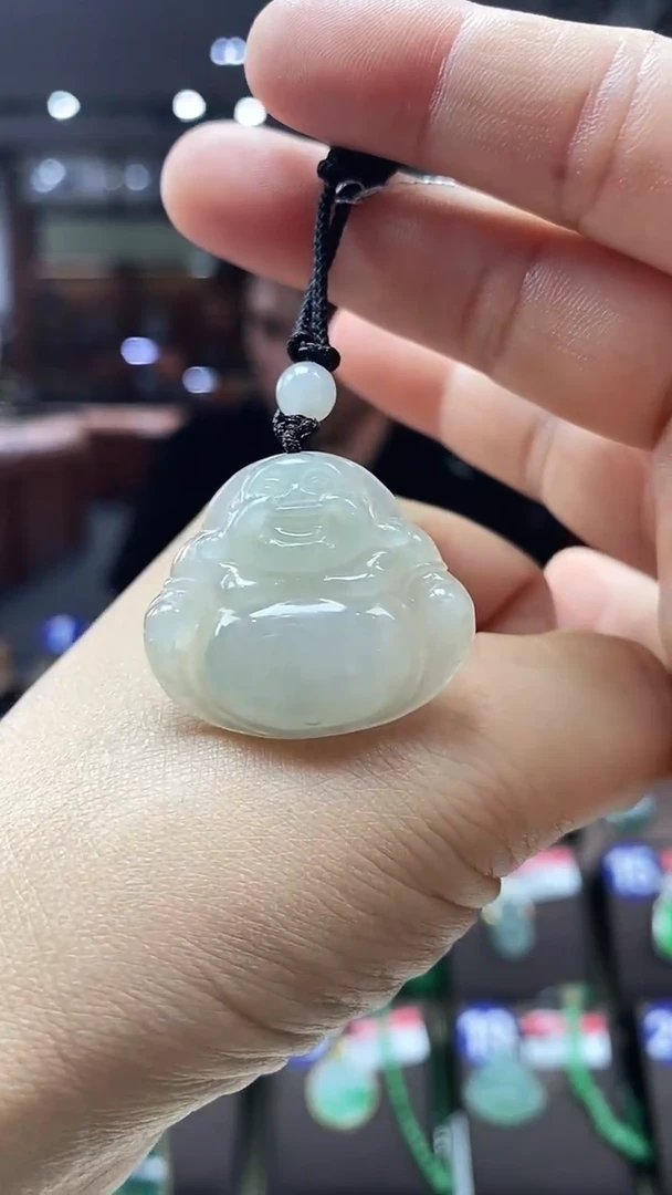 颈饰未镶嵌翡翠佛公