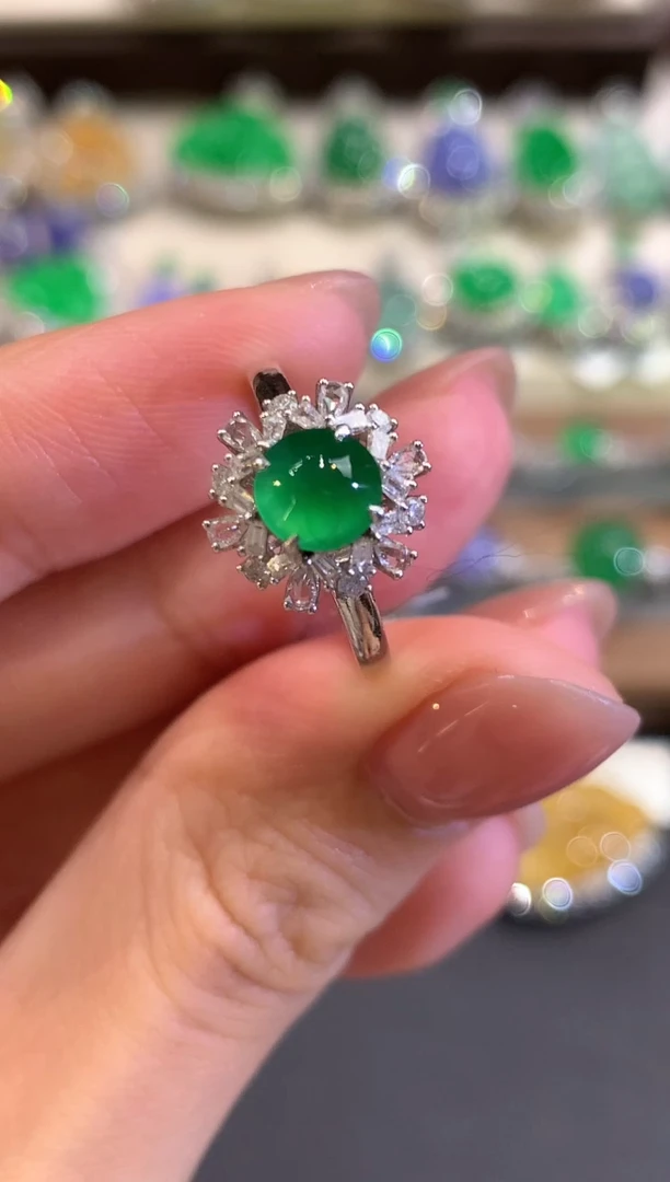 18K金镶嵌戒指翡翠w97