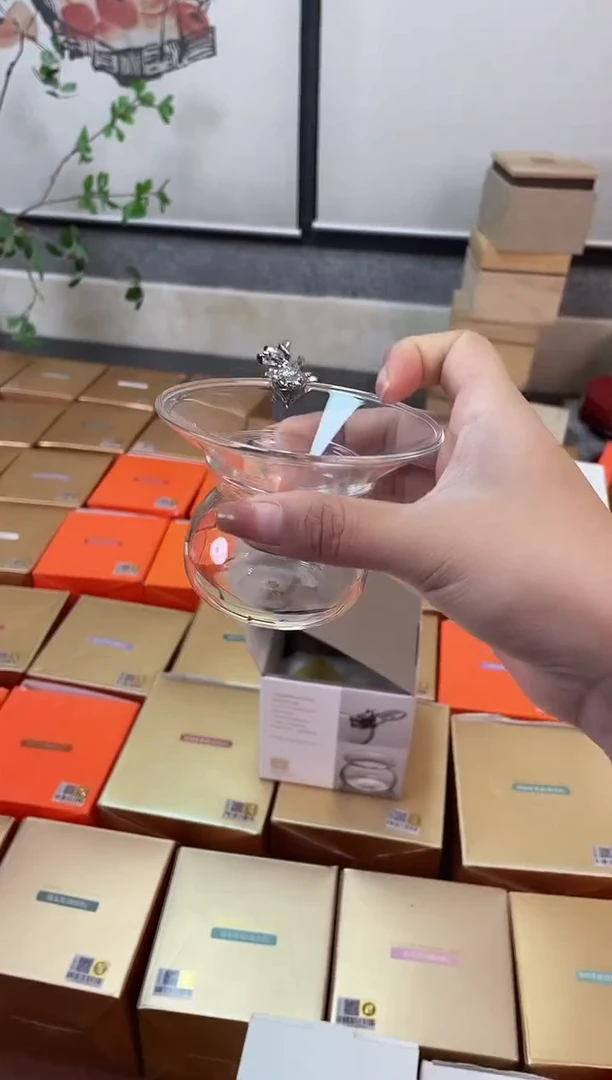 银鱼款茶漏。。。。。