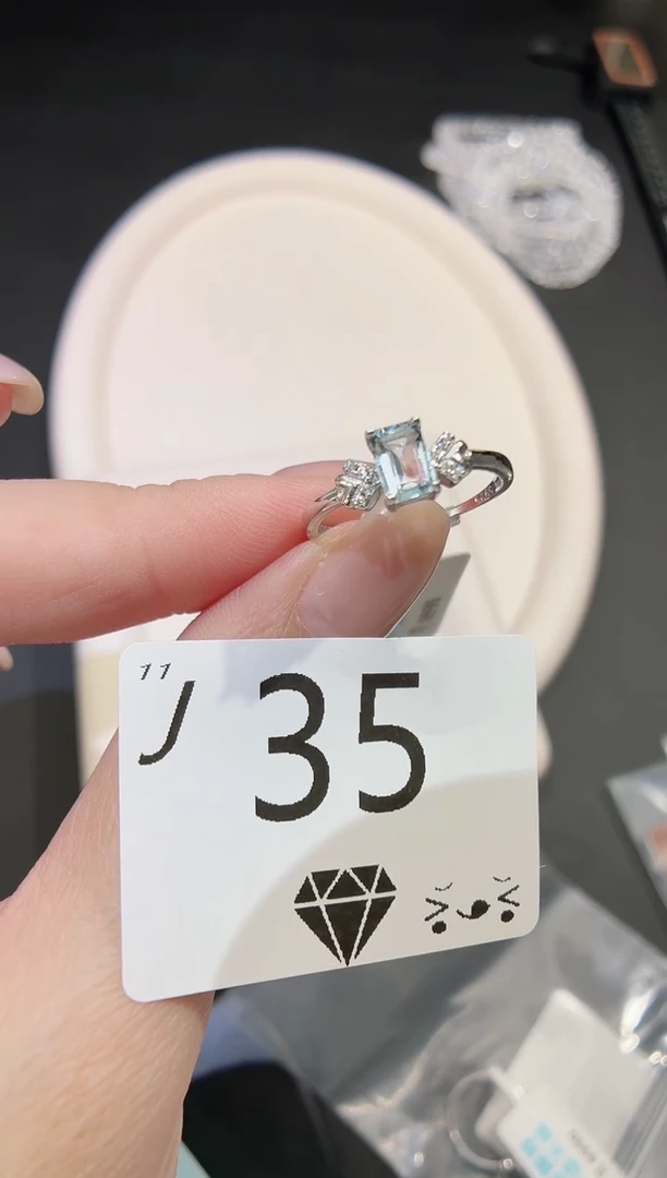 银S925镶嵌戒指海蓝宝石多样性发一J35