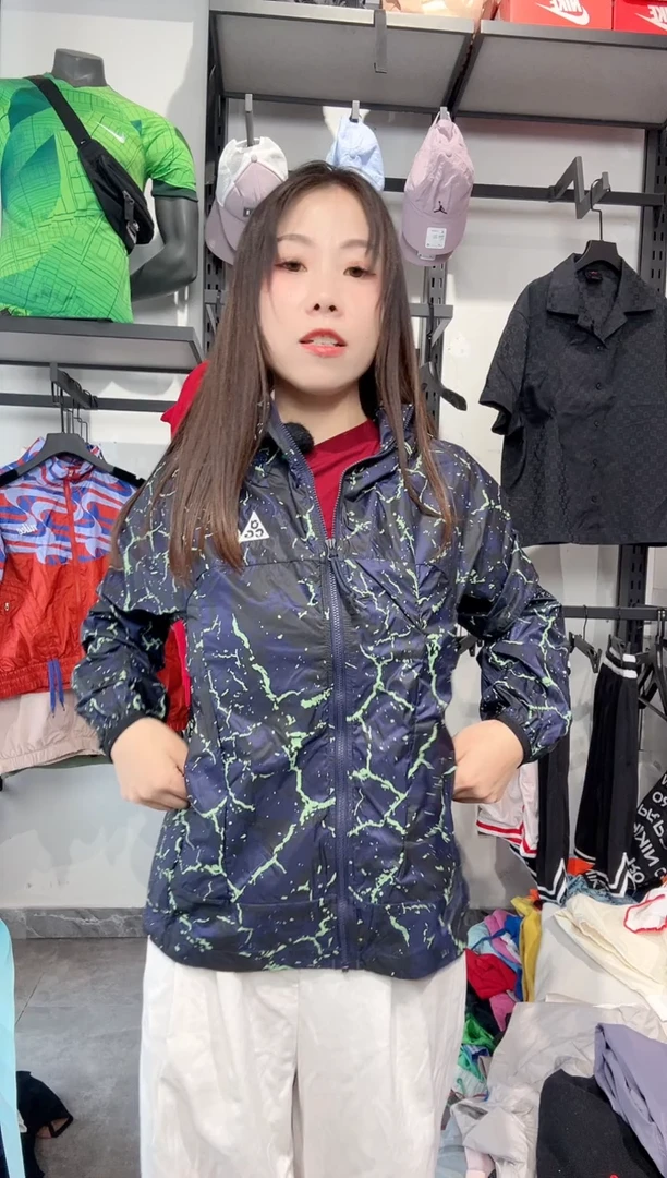 1177编码 瑕疵款直播间过款为准 尺码M