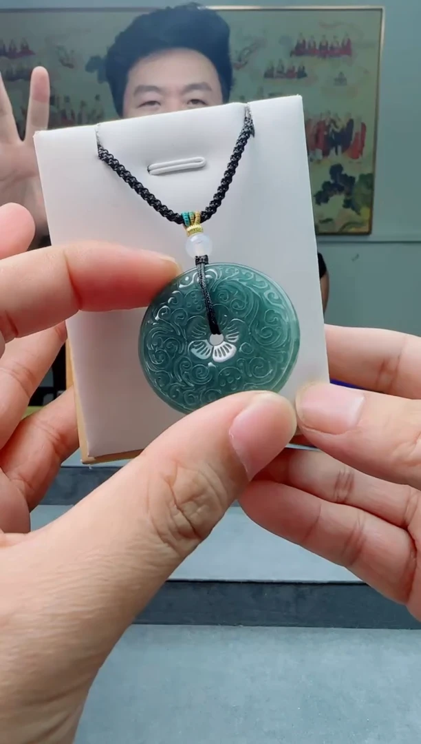 【闪购商品】翡翠颈饰未镶嵌花扣多样性随机一件发货