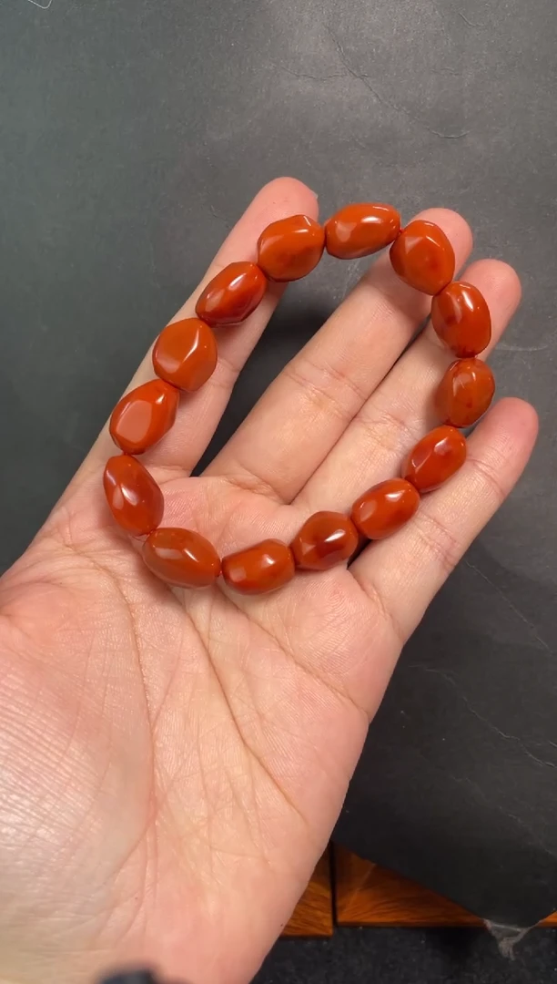 未镶嵌54南红玛瑙手串