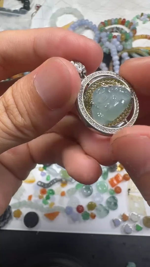 翡翠未镶嵌颈饰【闪购商品】 天然翡翠