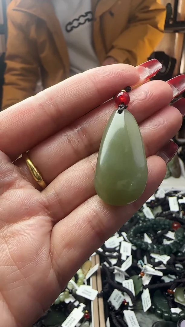 颈饰未镶嵌和田玉和田玉吊坠81