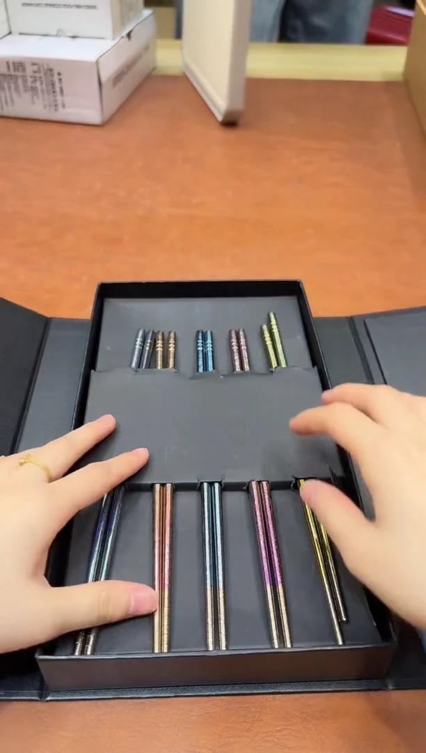 小狐狸精选日瓷器