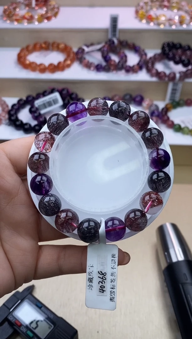 【闪购商品】水晶手链未镶嵌黑加仑超七11m+
