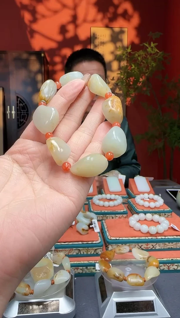 【闪购商品】和田玉手串未镶嵌手串67克