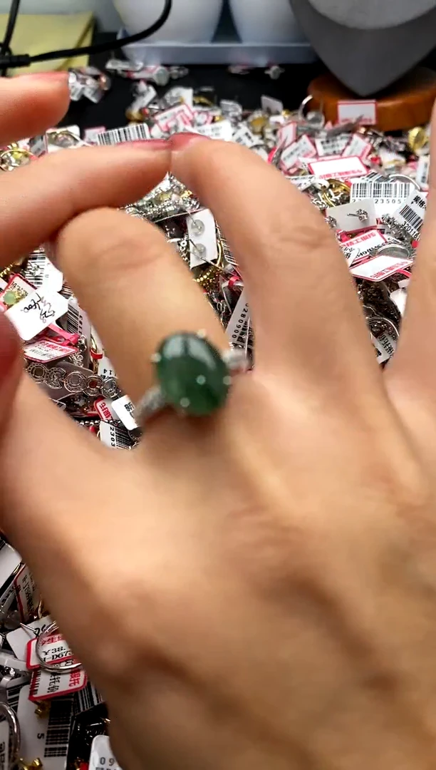 【闪购商品】翡翠戒指银S925镶嵌22222222     0