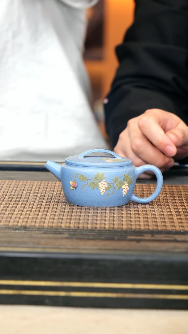 LJY96《葡萄·小汉瓦》海蓝宝