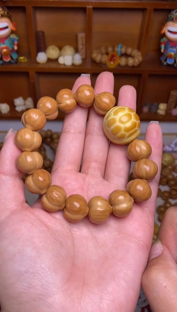 把件猴头核桃全品无暇屁桃➕富甲手串