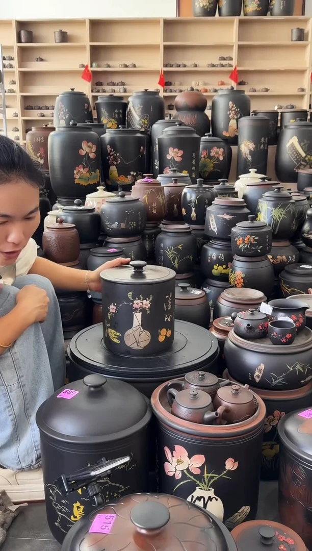 罐瑕疵茶叶罐  小八饼彩填   531