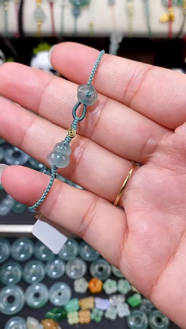 散珠翡翠葫芦小花手绳  手围15