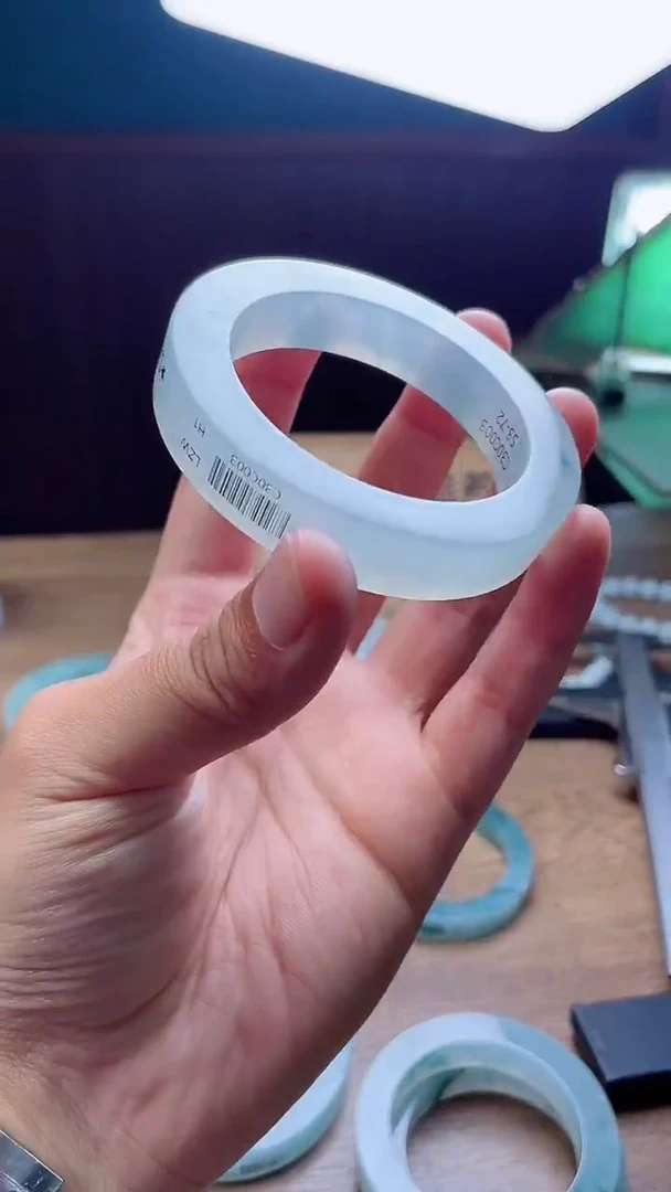 定制翡翠手镯未镶嵌赋*R定制