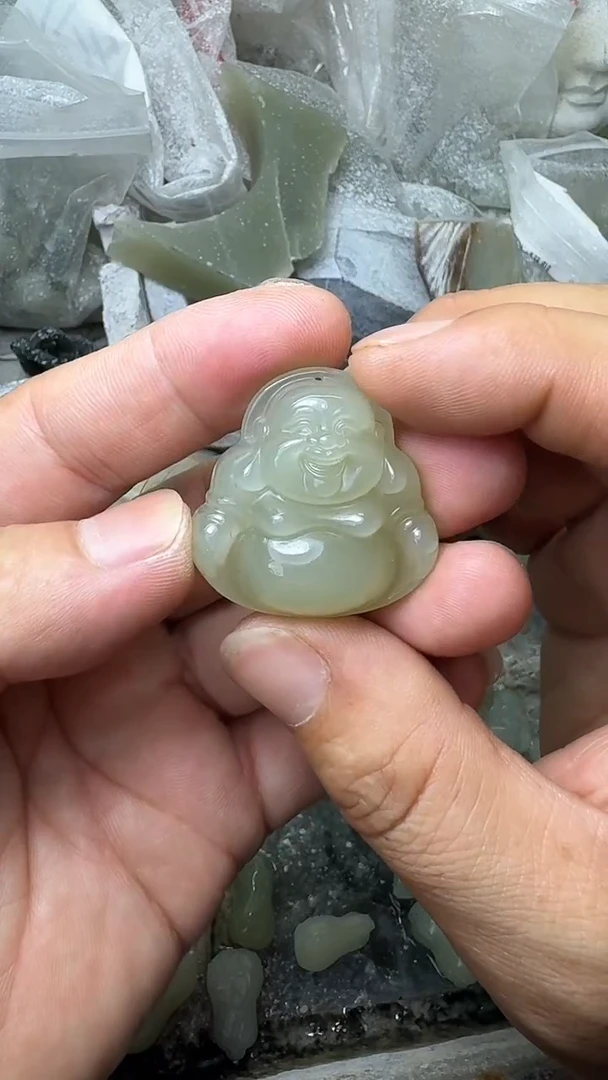 和田玉未镶嵌颈饰1