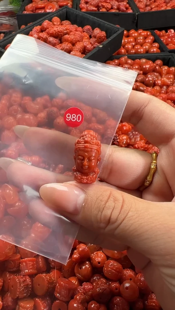 颈饰未镶嵌南红玛瑙1