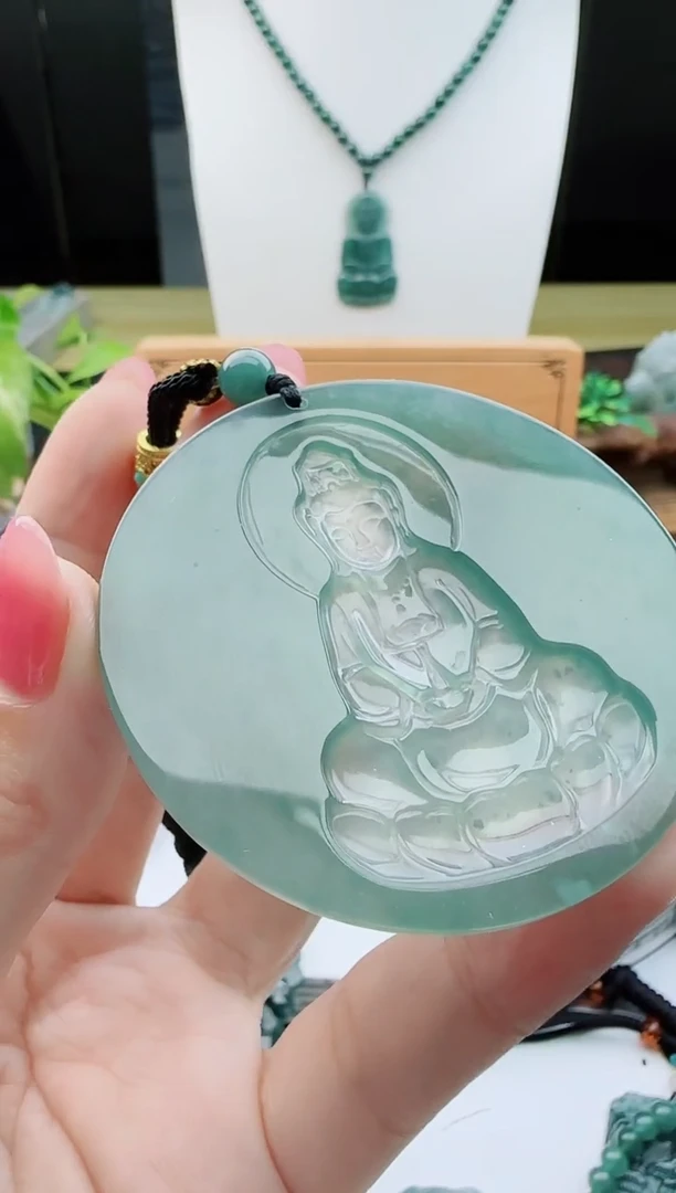 【闪购商品】翡翠颈饰未镶嵌多样性随机一件发货