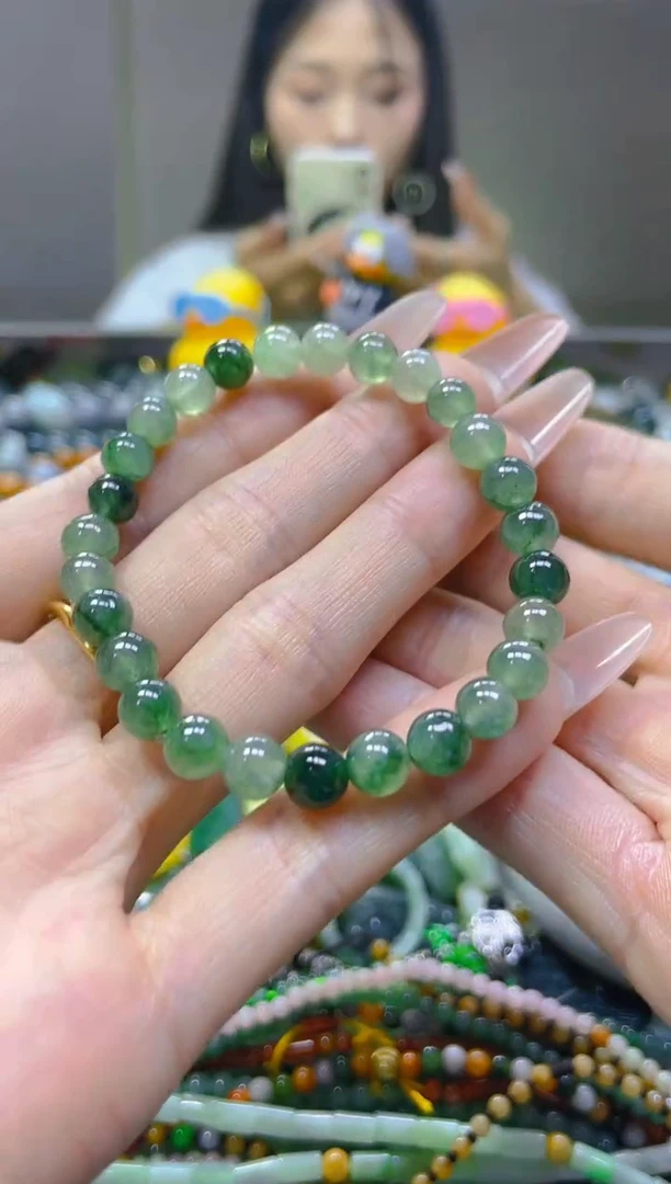 翡翠未镶嵌颈饰6MM/L/翡翠A货，一件也是批发价