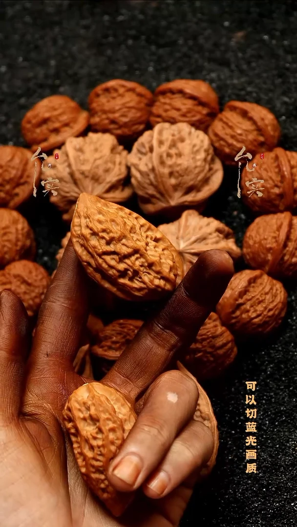 把件桃核刘*人沈阳鸡心异性文玩核桃