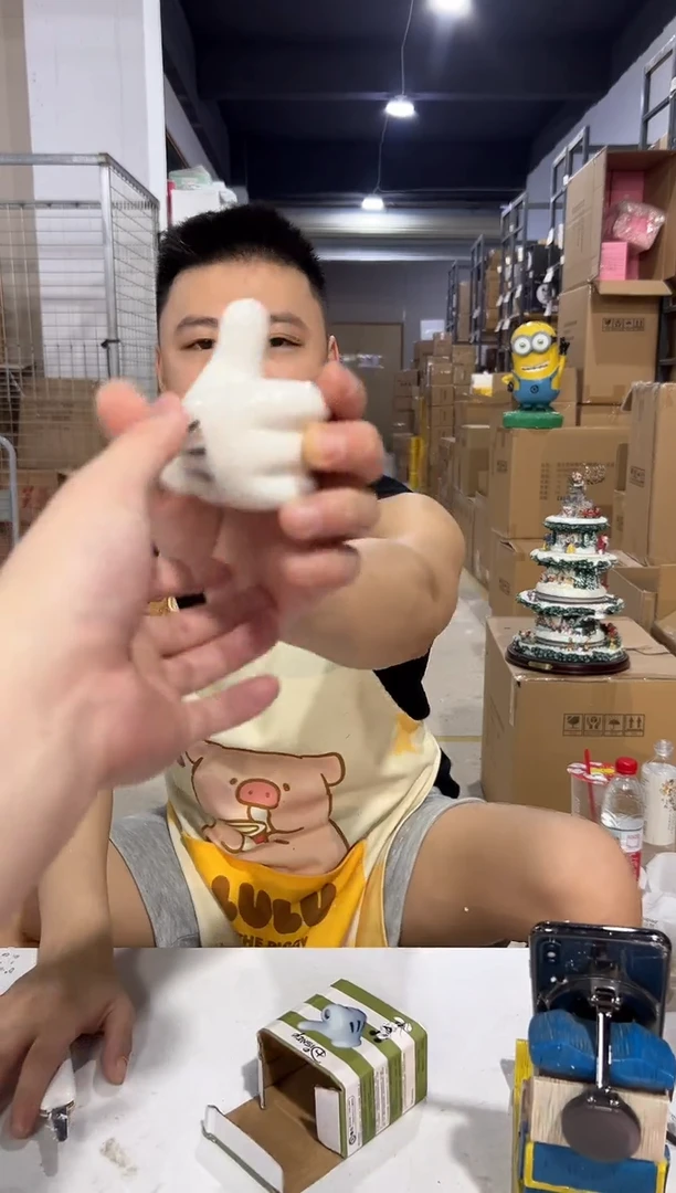 瓷片原盒米奇拇指牙刷架