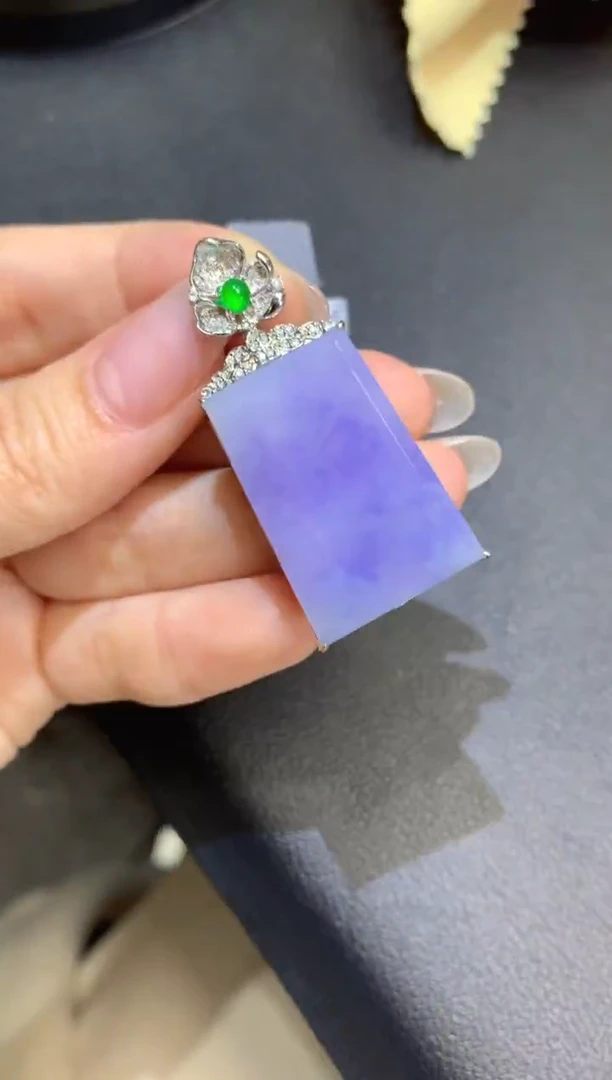 吊坠(不含链)18K金镶嵌翡翠52-无事牌