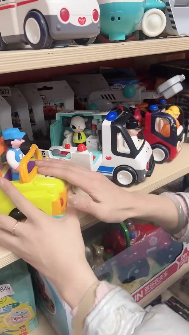 c9998消防车+ 789a工具卡车+9985交警车