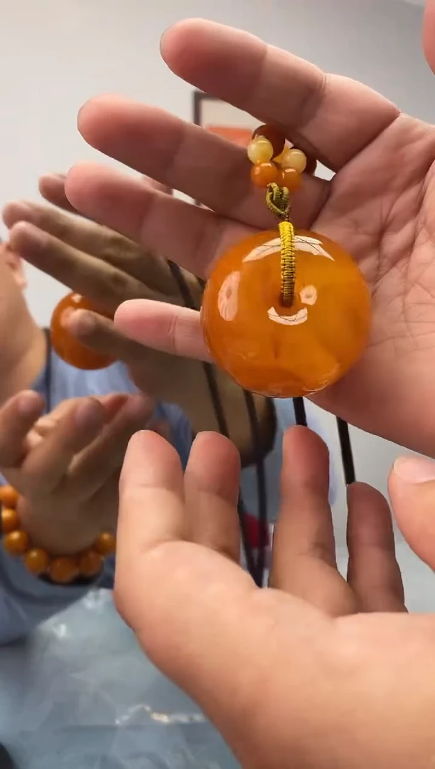 琥珀未镶嵌珠宝奇石假一罚十，多样性发一件044