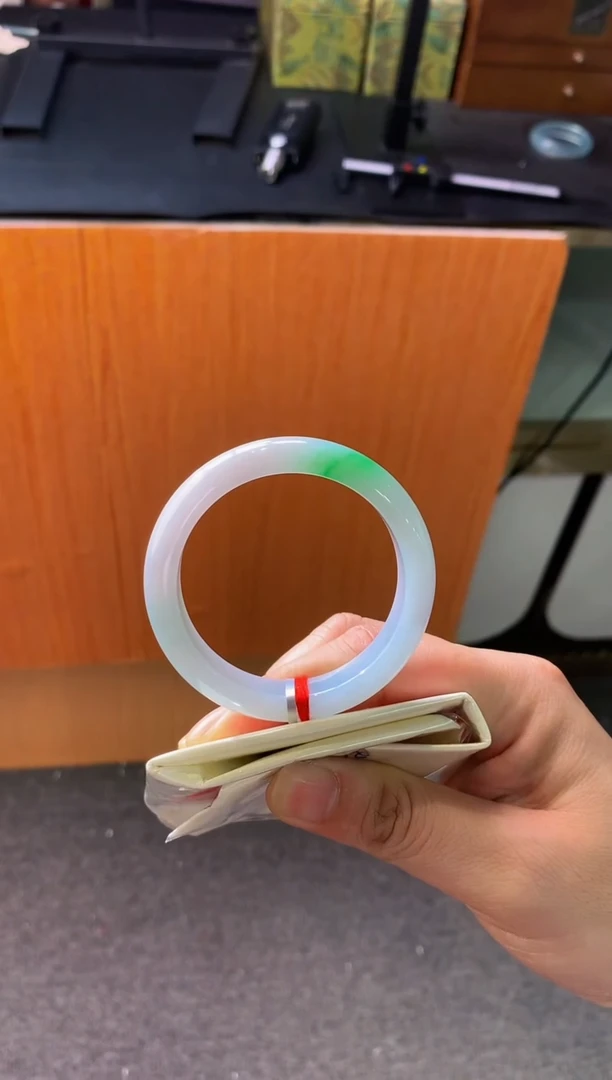 未镶嵌手镯翡翠- Q22圈口 52