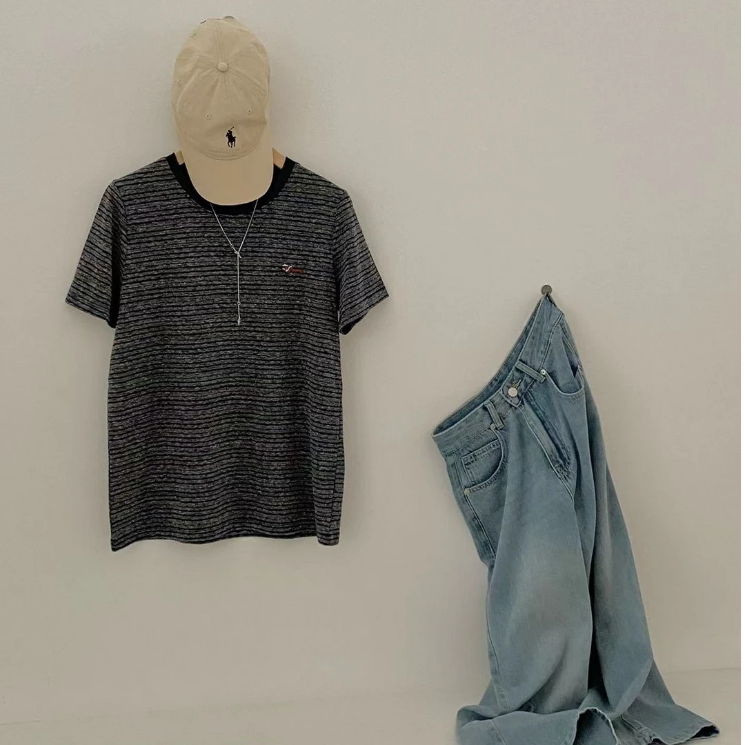 【DG】2091立体腊肠狗刺绣复古条纹雪花棉麻感撞色深花宝蓝灰T恤