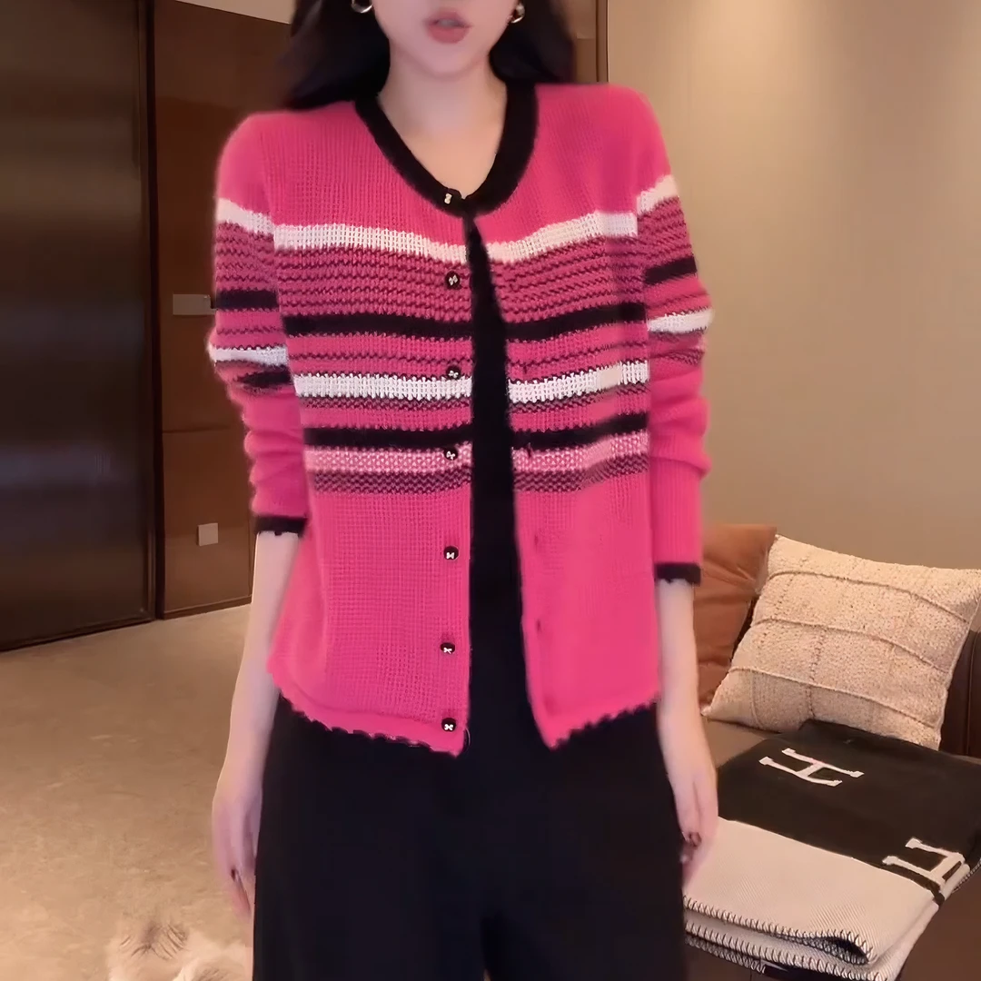 2025秋冬气质小香风网红粉黑条纹长袖百搭撞色针织上衣LK2507985