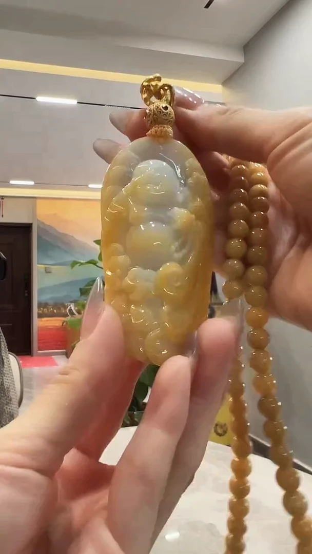翡翠未镶嵌颈饰佛公