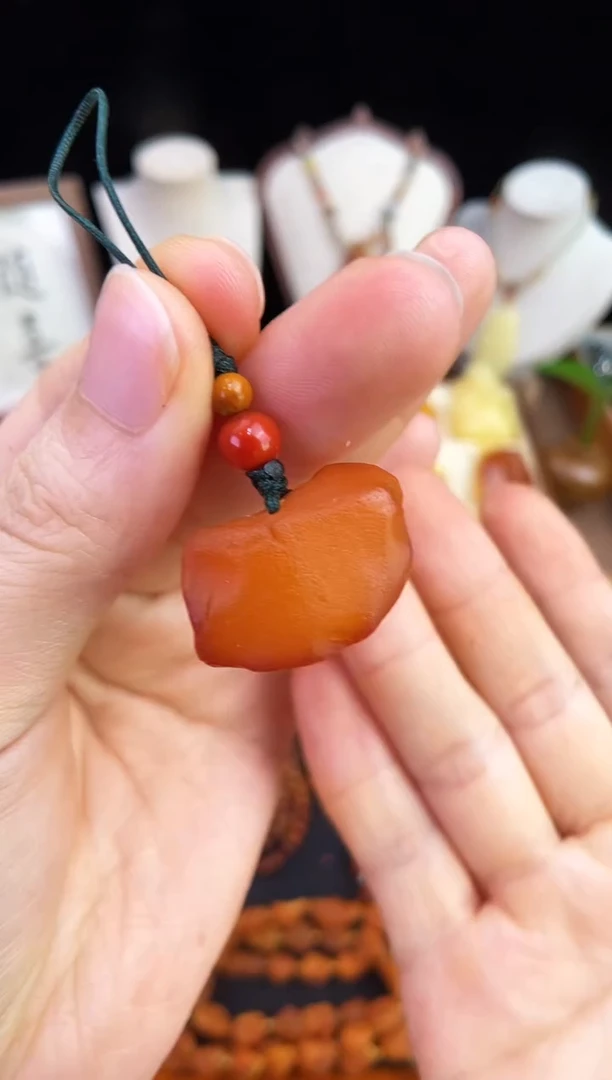 琥珀未镶嵌珠宝奇石柒月