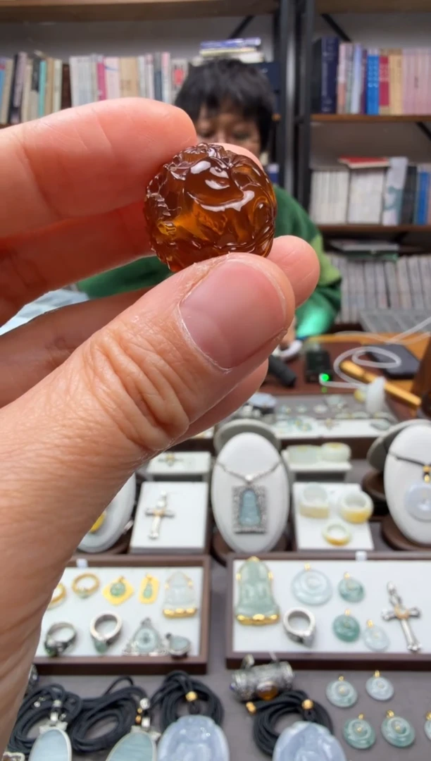 琥珀颈饰未镶嵌九尾狐单珠