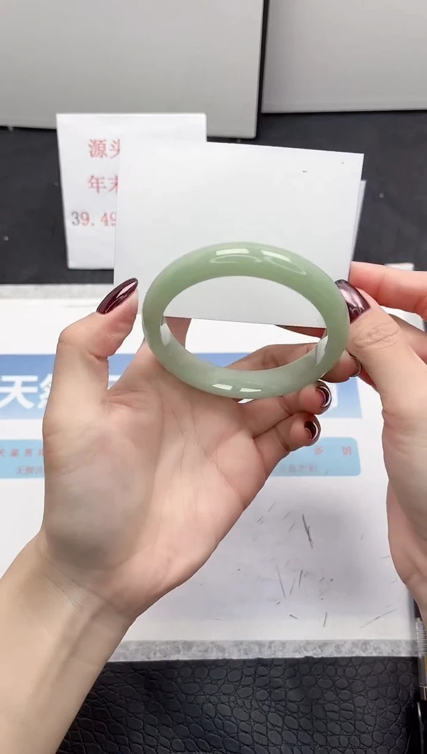 【闪购商品】石英质玉手镯未镶嵌221-58.5