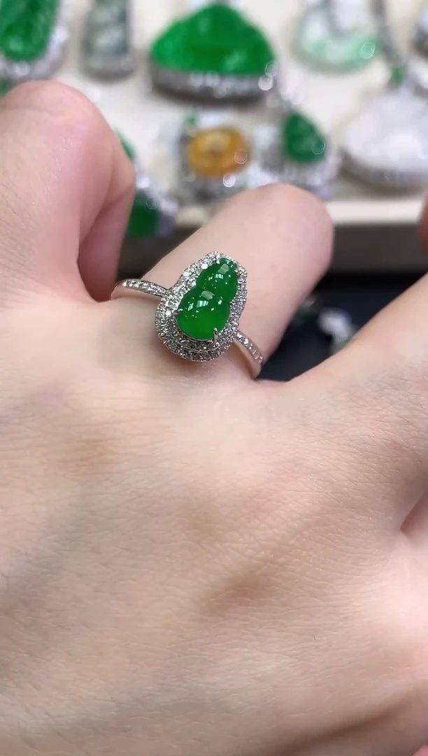 【闪购商品】翡翠戒指18K金镶嵌B38