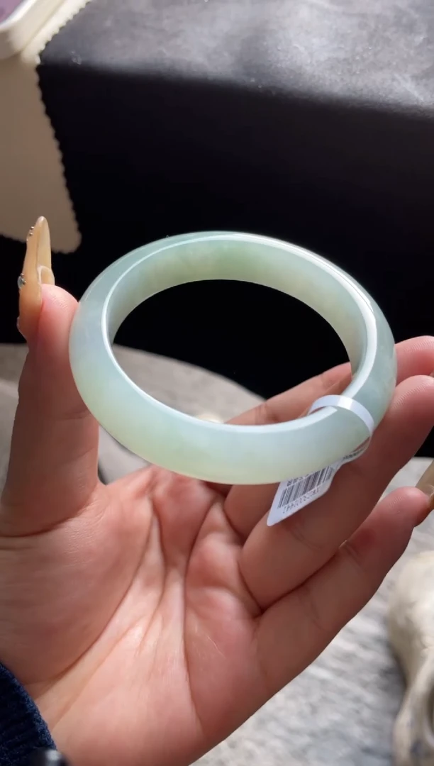 未镶嵌手镯翡翠三天鉴赏期