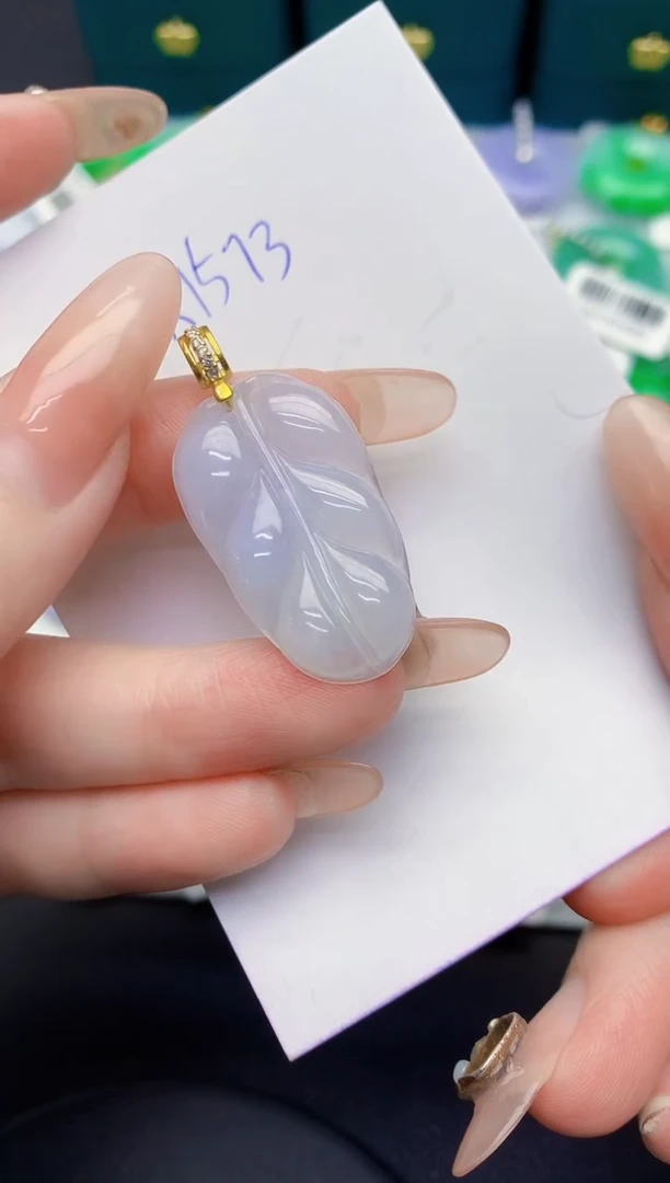 颈饰未镶嵌翡翠缅甸天然翡翠A货