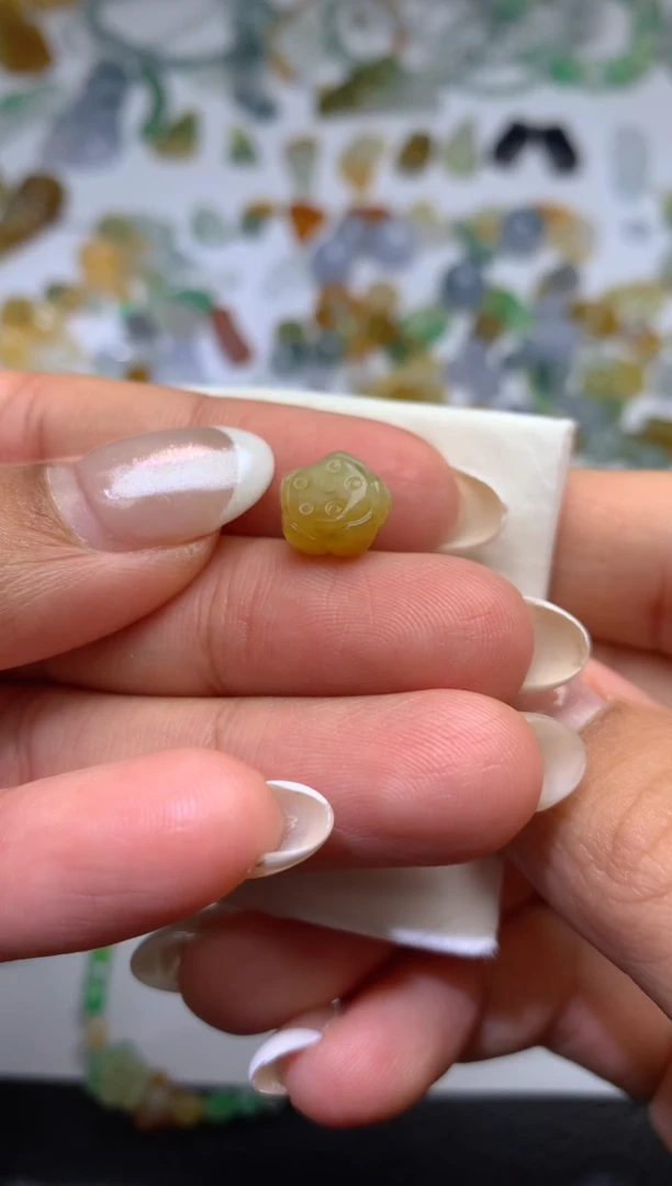 未镶嵌定制翡翠毛货