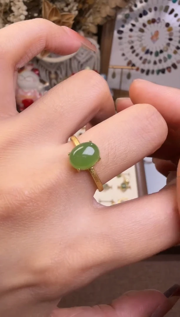 水晶摆件未镶嵌戒指