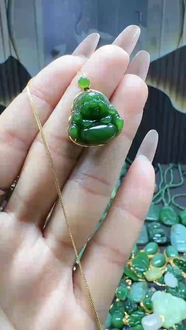 【闪购商品】和田玉挂件18K金镶嵌1