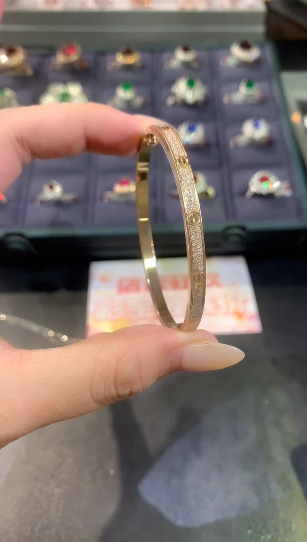 18K金镶嵌手镯钻石W138|16800