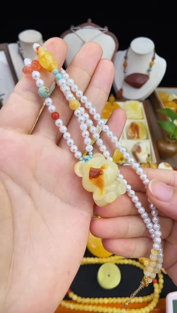 琥珀未镶嵌珠宝奇石～****~柒月