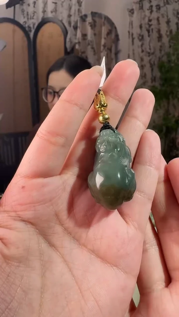 颈饰未镶嵌和田玉貔貅