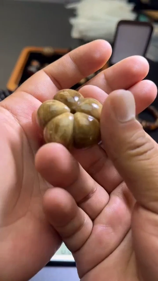 裸石琥珀未镶嵌49
