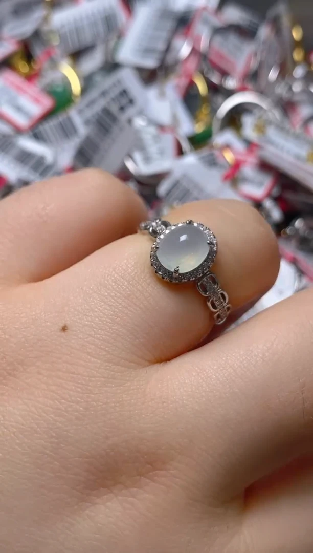 银S925镶嵌戒指翡翠百内无证书